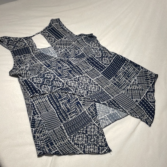 Apricot sleeveless top - Picture 3 of 4